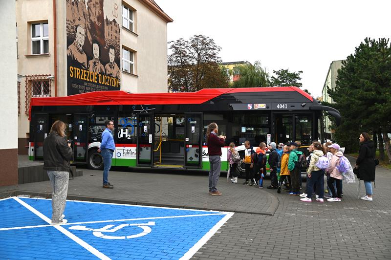 lekcja w autobusie